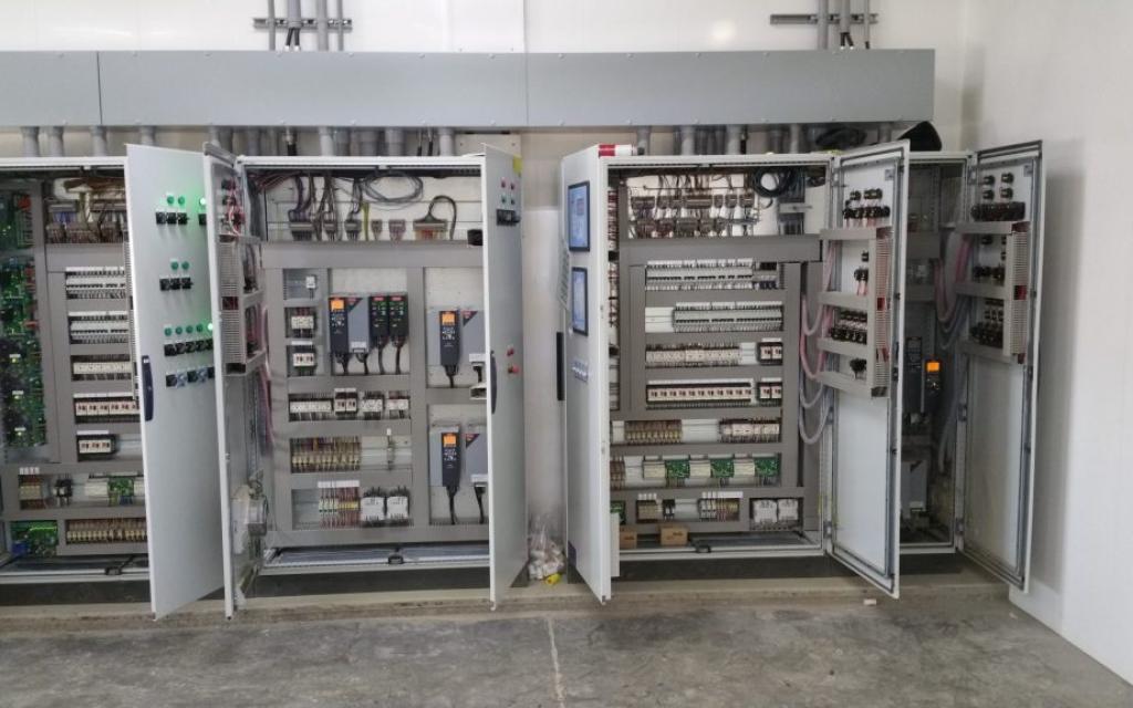 Soluții PLC fiabile, personalizate